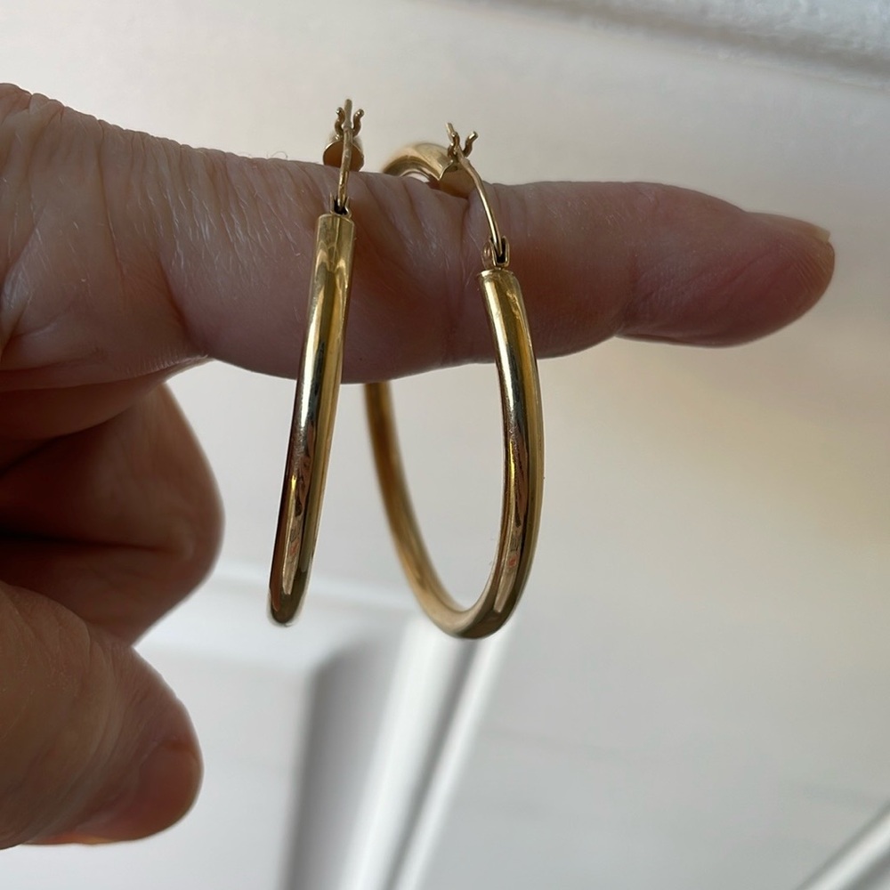14K Yellow Gold Big Classic Hoop Earrings⭐️ - Picture 9 of 13
